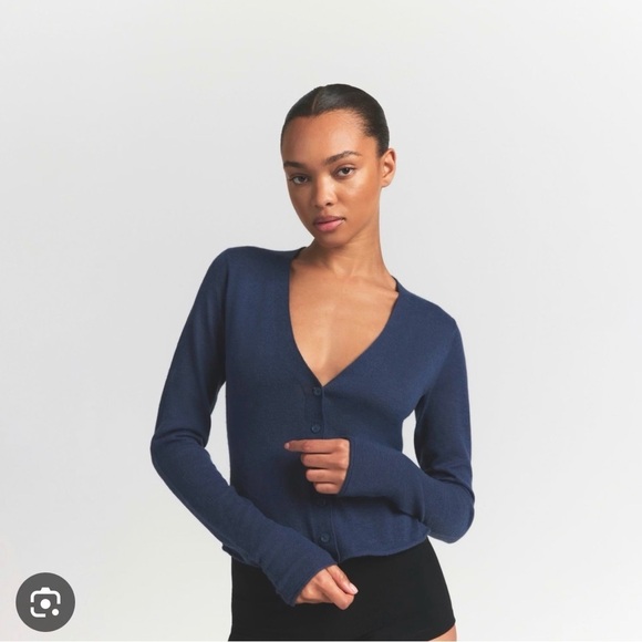 SKIMS Sweaters - NWT Skims Featherweight Cashmere Cardigan in Indigo Size XS